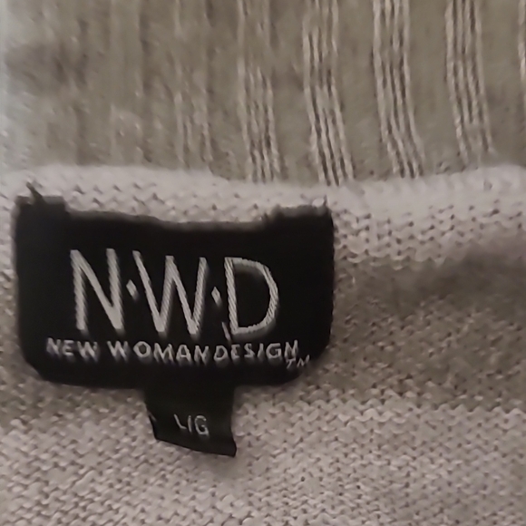 Gray Women's Sweater - Picture 2 of 3